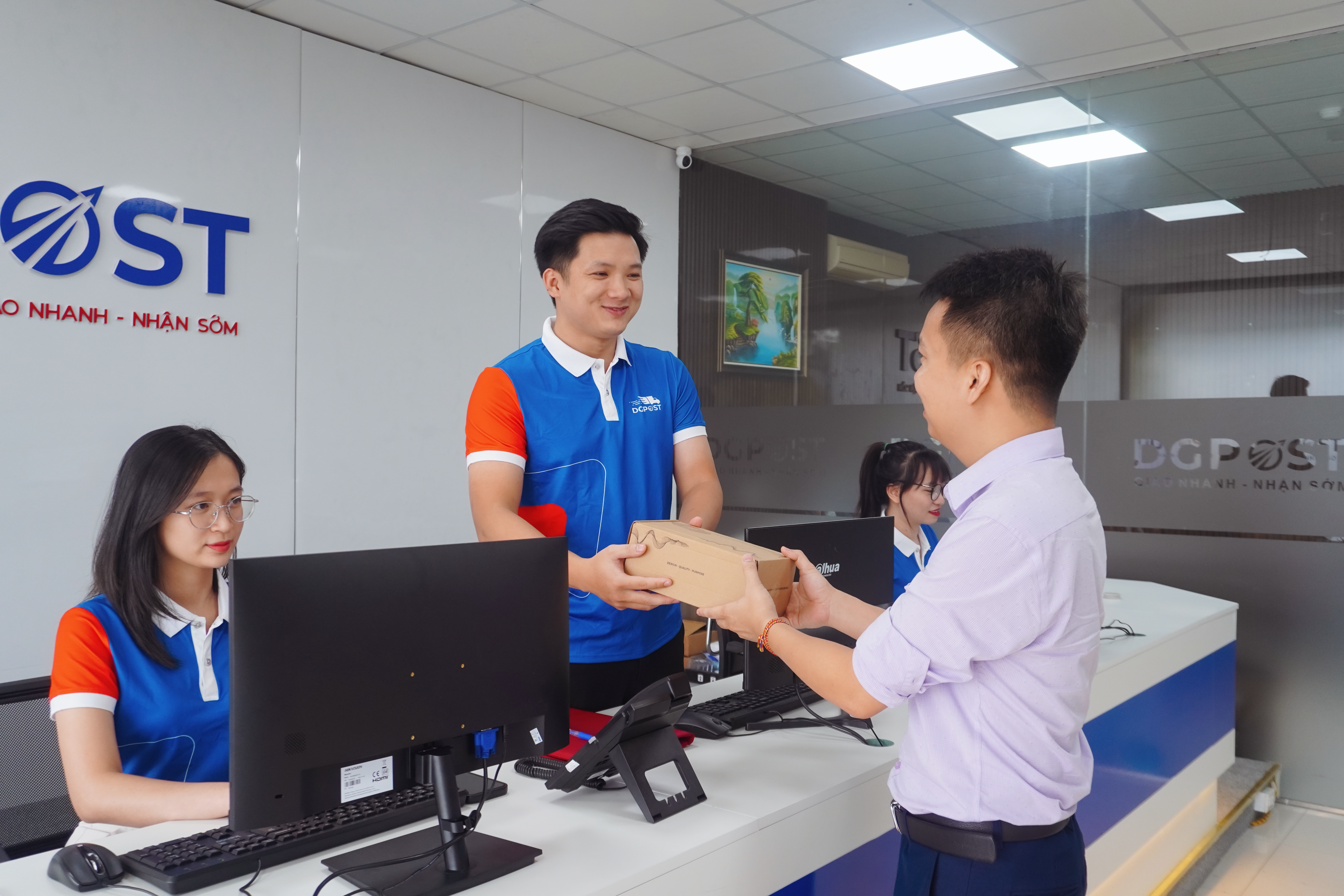 Dịch vụ Bưu chính DGPOST